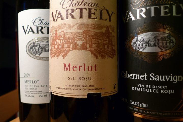 Deretan botol wine produksi Château Vartely, salah satu winery Moldova yang memasarkan winenya ke pasar Eropa.